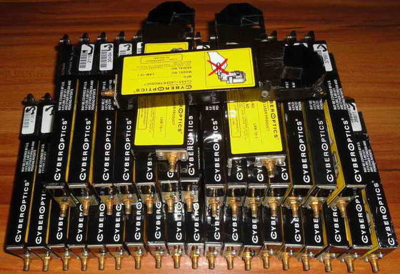 購入 AX201 Cyberopticsレーザーの中古の部品番号LAM-10-1 オンライン製造