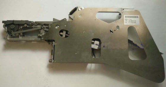購入 工場のための銀製色の金属SMTの送り装置LG4-M6A00-00 Ipulse 24mmの送り装置 オンライン製造