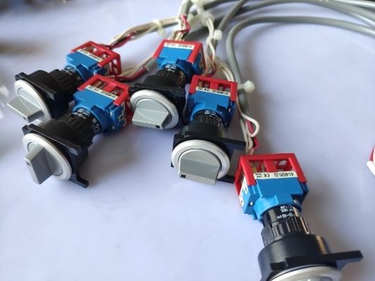 購入 KGJ-M668M-001 SMTの予備品YAMAHAスイッチKGJ-M668M-00X オンライン製造