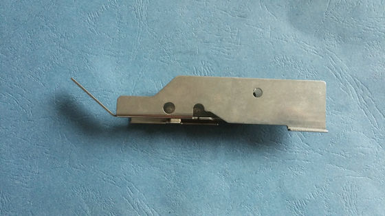 購入 金属SMTの送り装置はKW1-M2240-00xのテープ・ガイドのアッセンブリYAMAHA CL12MMの送り装置カバーを分けます オンライン製造